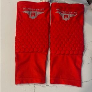 BUCWILD Sports Red Padded Knee Sleeve Pair